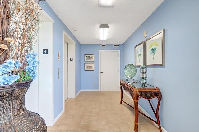 5061 N Highway A1a 404, Hutchinson Island, FL 34949