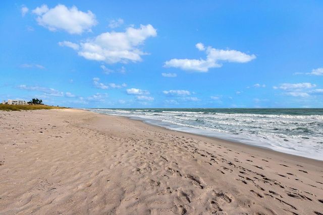 5061 N Highway A1a 404, Hutchinson Island, FL 34949