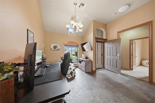 2112 SE 9th Street, Moore, OK 73160