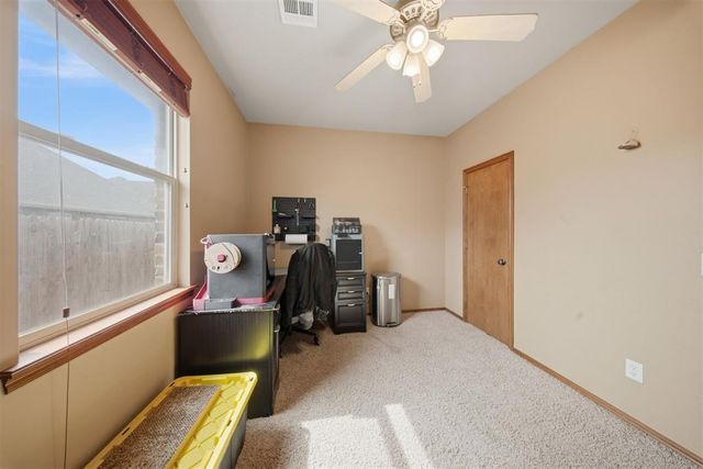 2112 SE 9th Street, Moore, OK 73160