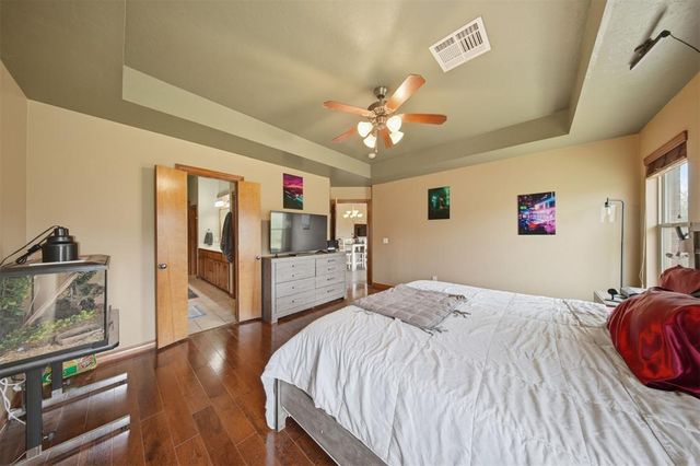 2112 SE 9th Street, Moore, OK 73160