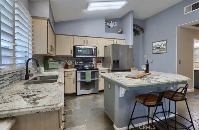 7440 N Wheeler N, Fresno, CA 93722