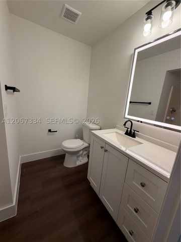 9902 Hammocks Blvd 102-60, Miami, FL 33196