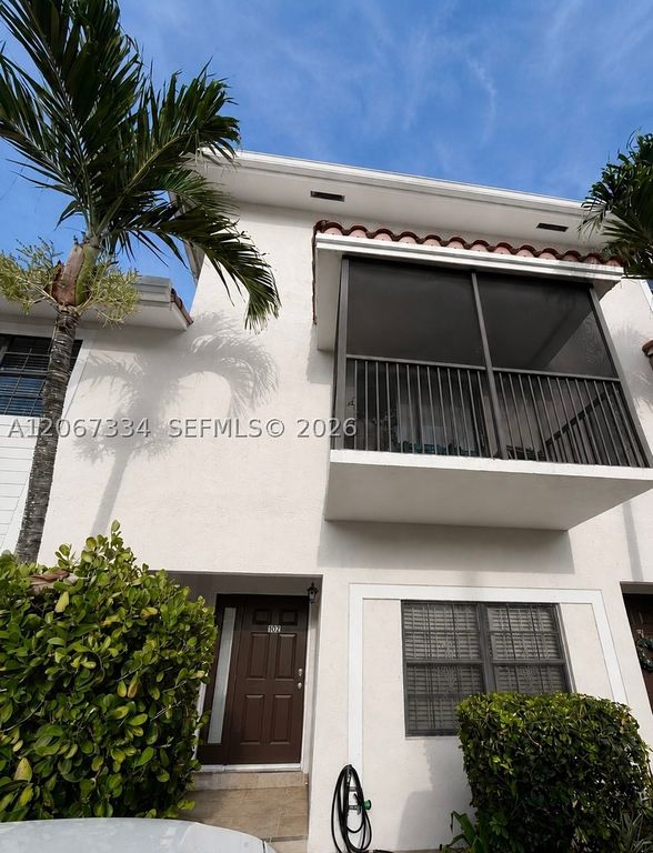 9902 Hammocks Blvd 102-60, Miami, FL 33196
