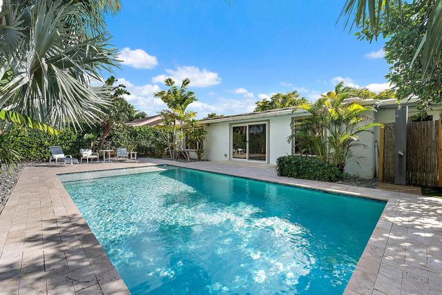 253 Costello Road, West Palm Beach, FL 33405