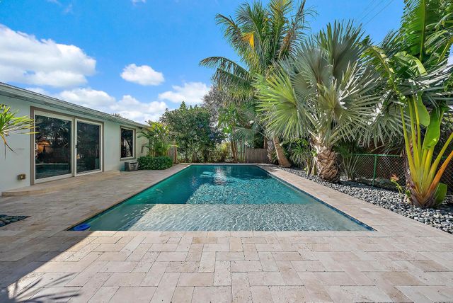 253 Costello Road, West Palm Beach, FL 33405