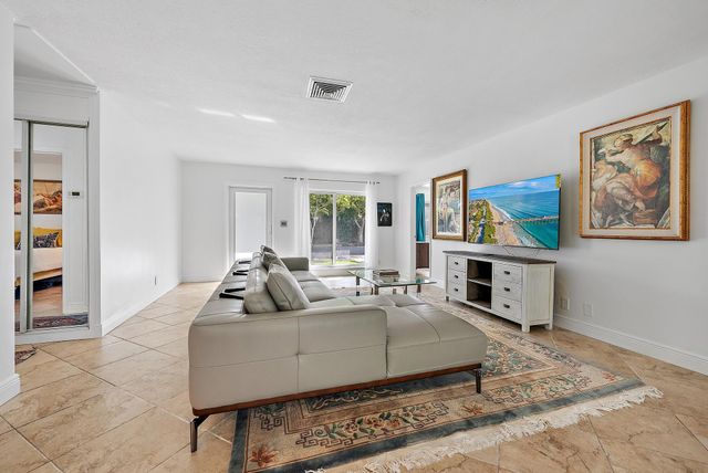 253 Costello Road, West Palm Beach, FL 33405