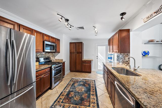253 Costello Road, West Palm Beach, FL 33405