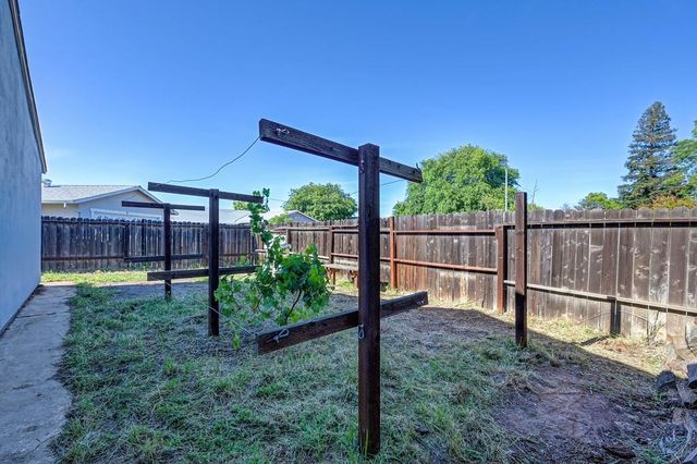 9309 Henley Way, Sacramento, CA 95826