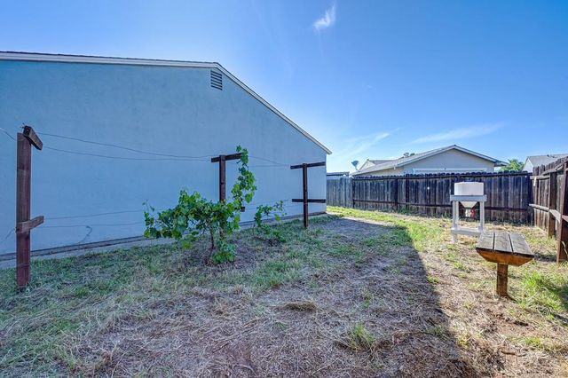 9309 Henley Way, Sacramento, CA 95826