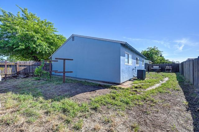 9309 Henley Way, Sacramento, CA 95826