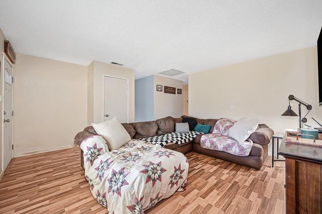 9309 Henley Way, Sacramento, CA 95826