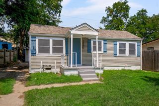 10522 E 6th Street S, Independence, MO 64053