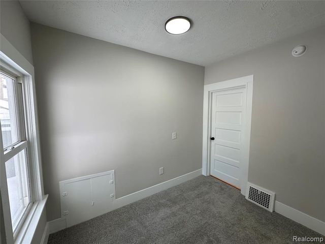 3142 Wright Street, Port Huron, MI 48060