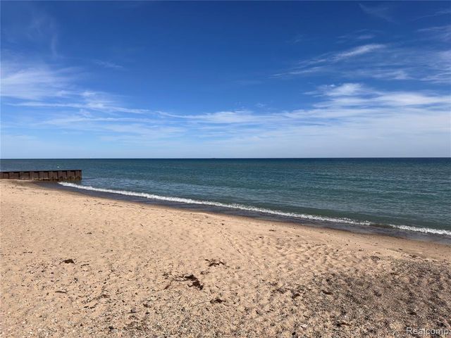 3142 Wright Street, Port Huron, MI 48060