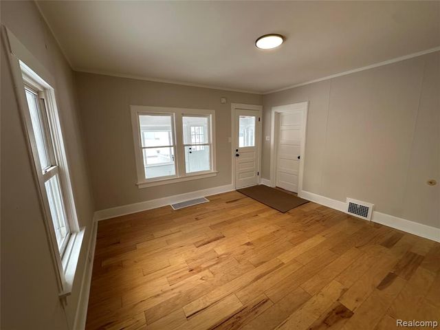 3142 Wright Street, Port Huron, MI 48060