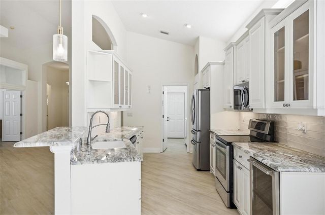 16 VILLAGE VIEW WAY, Palm Coast, FL 32137