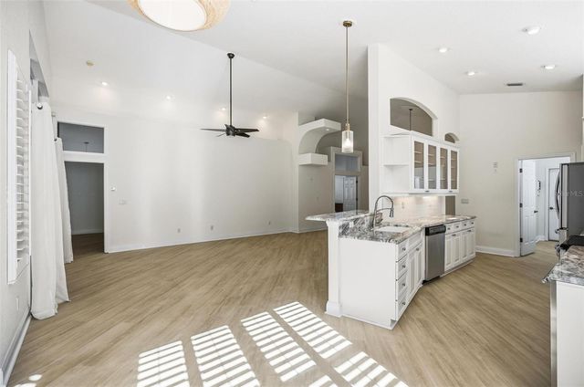 16 VILLAGE VIEW WAY, Palm Coast, FL 32137