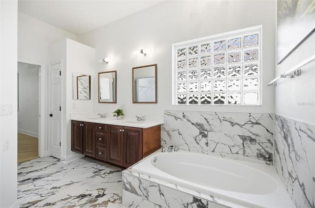 16 VILLAGE VIEW WAY, Palm Coast, FL 32137