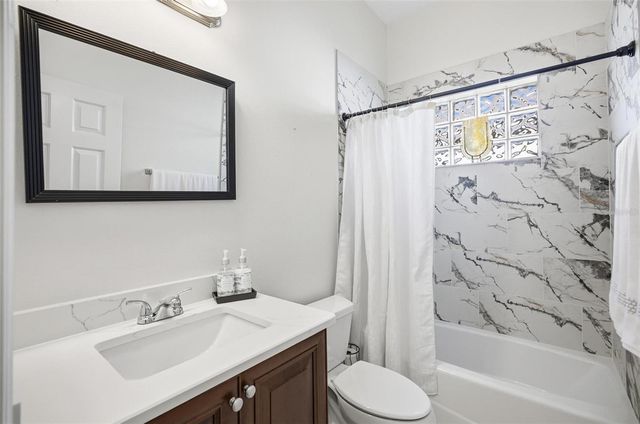 16 VILLAGE VIEW WAY, Palm Coast, FL 32137