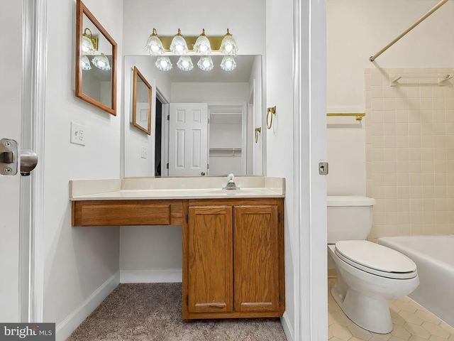 123 HUCKLEBERRY DR, La Plata, MD 20646