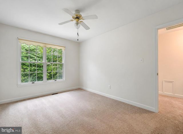 123 HUCKLEBERRY DR, La Plata, MD 20646