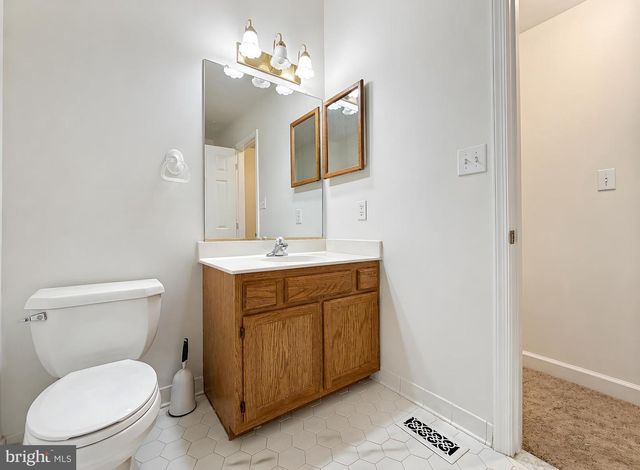 123 HUCKLEBERRY DR, La Plata, MD 20646