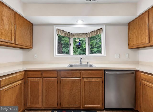123 HUCKLEBERRY DR, La Plata, MD 20646
