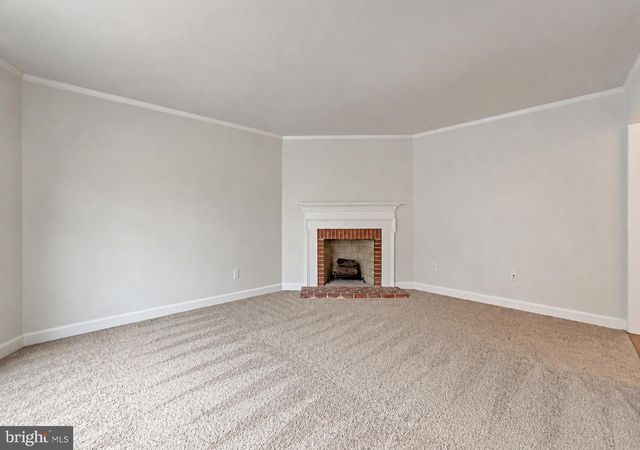 123 HUCKLEBERRY DR, La Plata, MD 20646