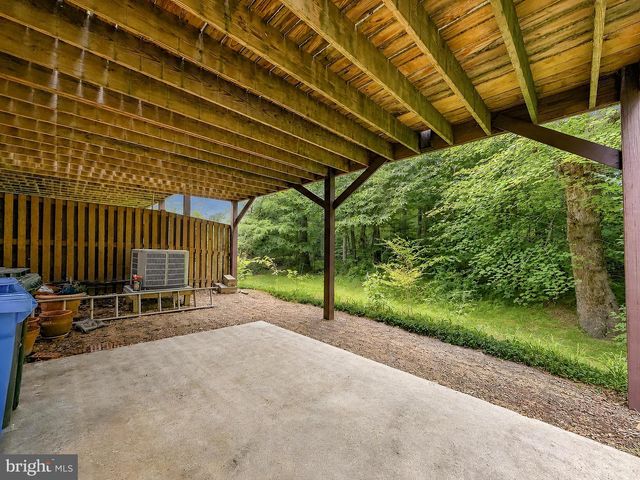 123 HUCKLEBERRY DR, La Plata, MD 20646