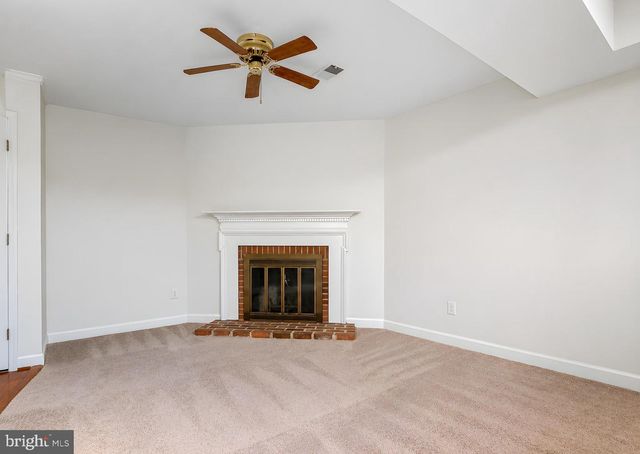 123 HUCKLEBERRY DR, La Plata, MD 20646