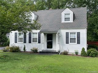17 Kinderhook Drive, Poughkeepsie, NY 12603