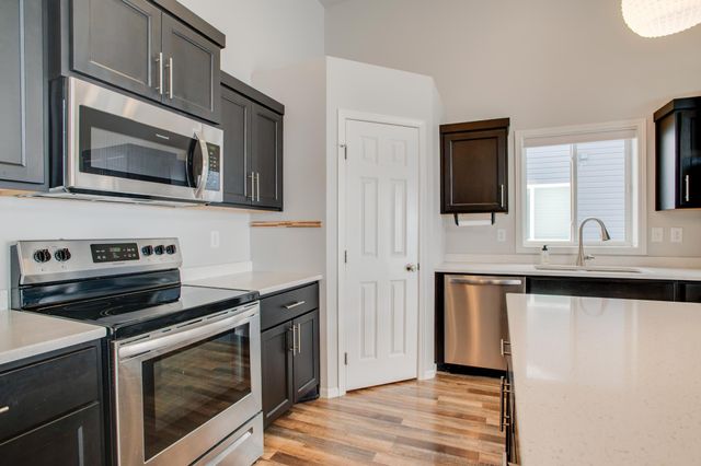 1234 Highland Lane W, West Fargo, ND 58078