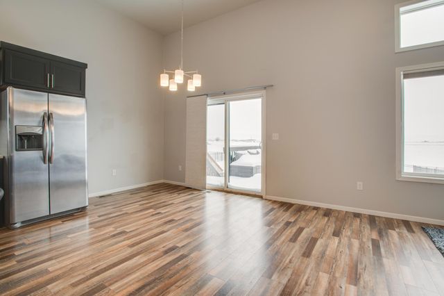 1234 Highland Lane W, West Fargo, ND 58078