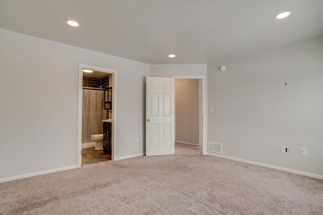 1234 Highland Lane W, West Fargo, ND 58078