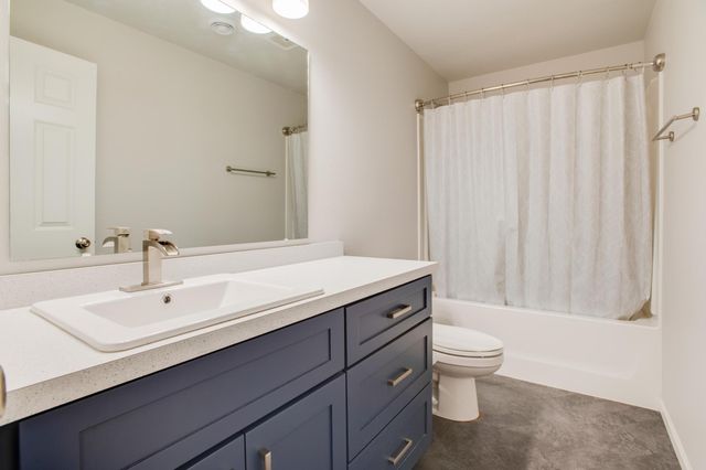 1234 Highland Lane W, West Fargo, ND 58078