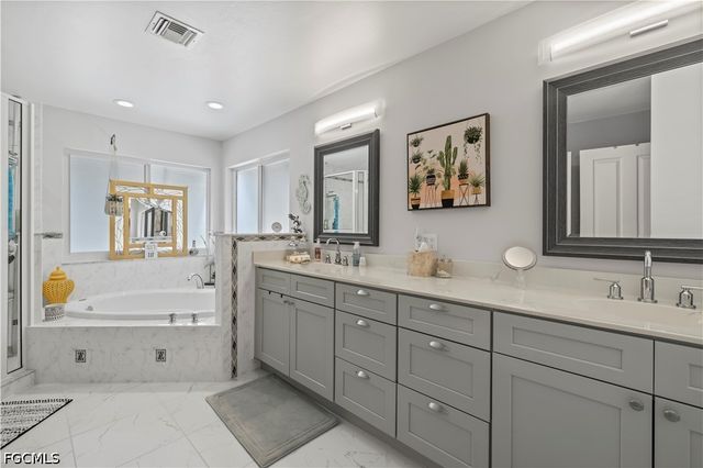 485 Peachtree RD, Sanibel, FL 33957