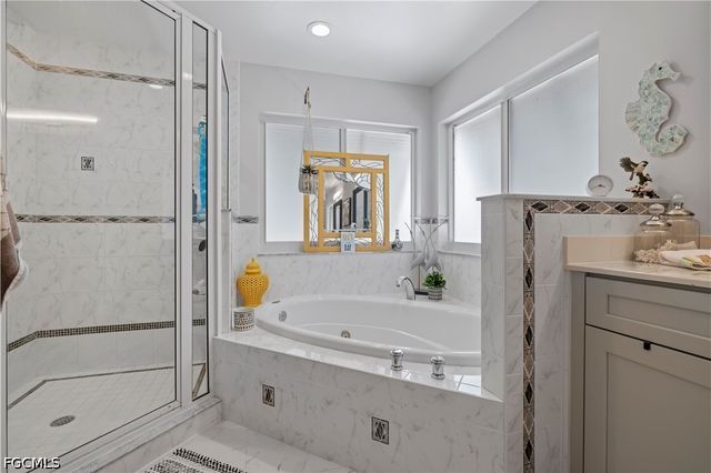 485 Peachtree RD, Sanibel, FL 33957