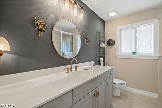 485 Peachtree RD, Sanibel, FL 33957