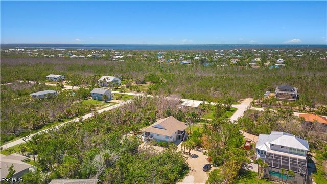 485 Peachtree RD, Sanibel, FL 33957