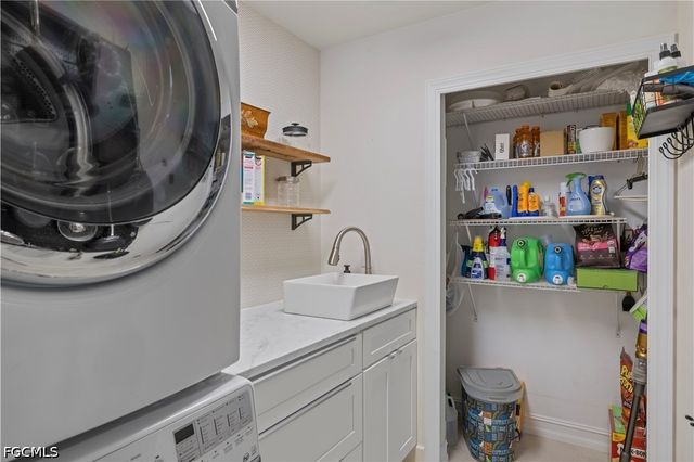 485 Peachtree RD, Sanibel, FL 33957