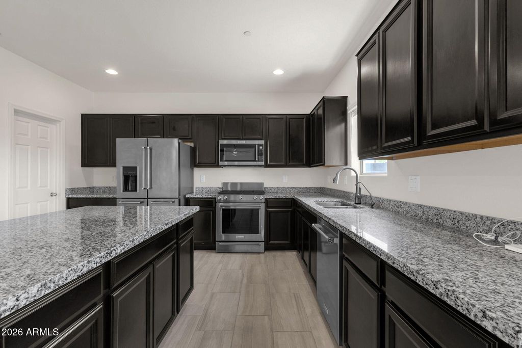 Image 16 of property listing at 21171 W HOLLY Street, Buckeye, AZ 85396