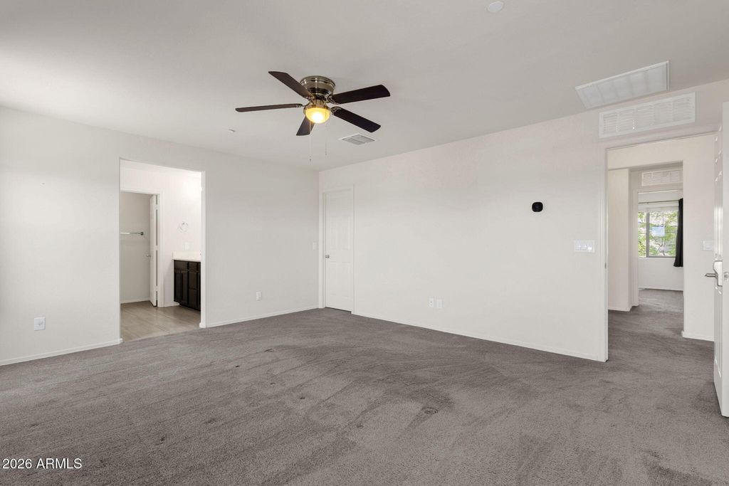 Image 27 of property listing at 21171 W HOLLY Street, Buckeye, AZ 85396