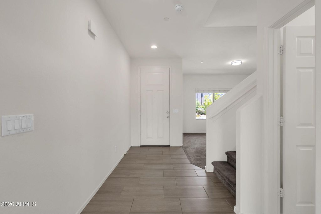 Image 6 of property listing at 21171 W HOLLY Street, Buckeye, AZ 85396