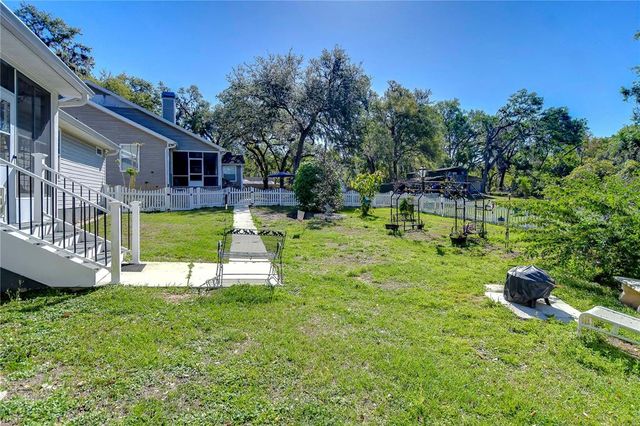 37362 DIXIE AVENUE, Dade City, FL 33525