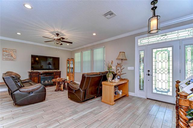 37362 DIXIE AVENUE, Dade City, FL 33525