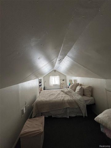 33 Earlmoor Boulevard, Pontiac, MI 48341