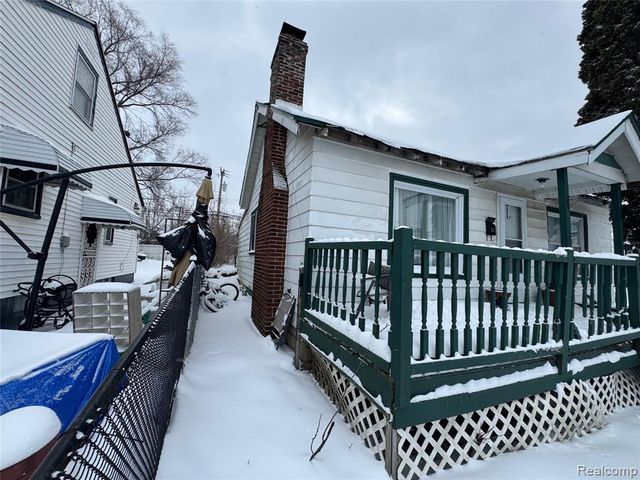 33 Earlmoor Boulevard, Pontiac, MI 48341