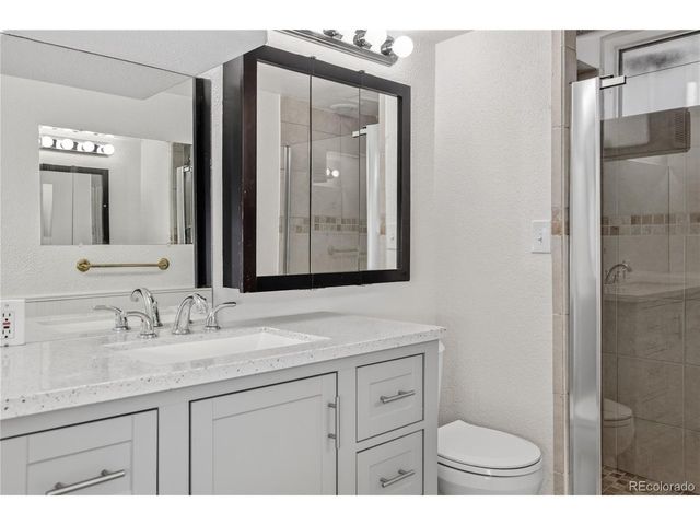 3174 W Center Ave, Denver, CO 80219