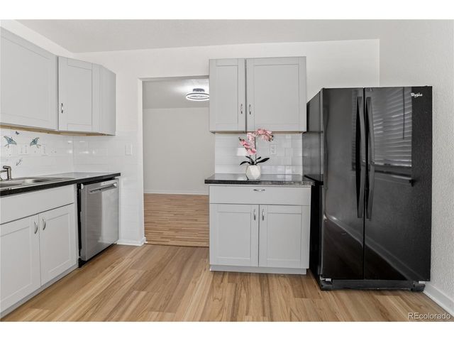 3174 W Center Ave, Denver, CO 80219